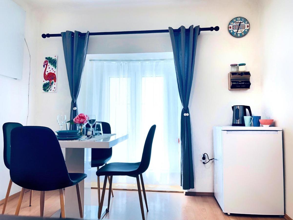 1Br Apartment On The Most Beautiful Street In Ljubljana Center エクステリア 写真