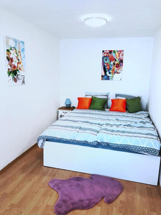 1Br Apartment On The Most Beautiful Street In Ljubljana Center エクステリア 写真